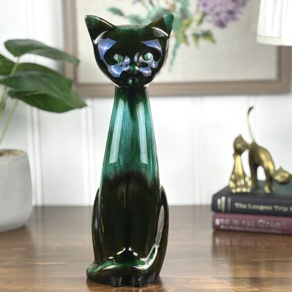 Vintage Blue Mountain Pottery Cat Figurine Gift Green Drip Glaze Ceramic Statue - Picture 1 of 12
